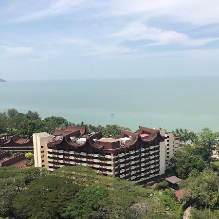 Susie'S Resort Seaview Suites At Sri Sayang Бату-Ферринги Экстерьер фото
