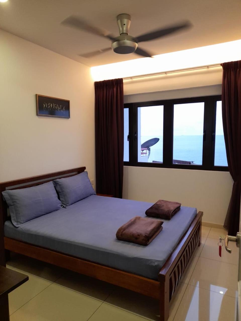 Susie'S Resort Seaview Suites At Sri Sayang Бату-Ферринги Экстерьер фото