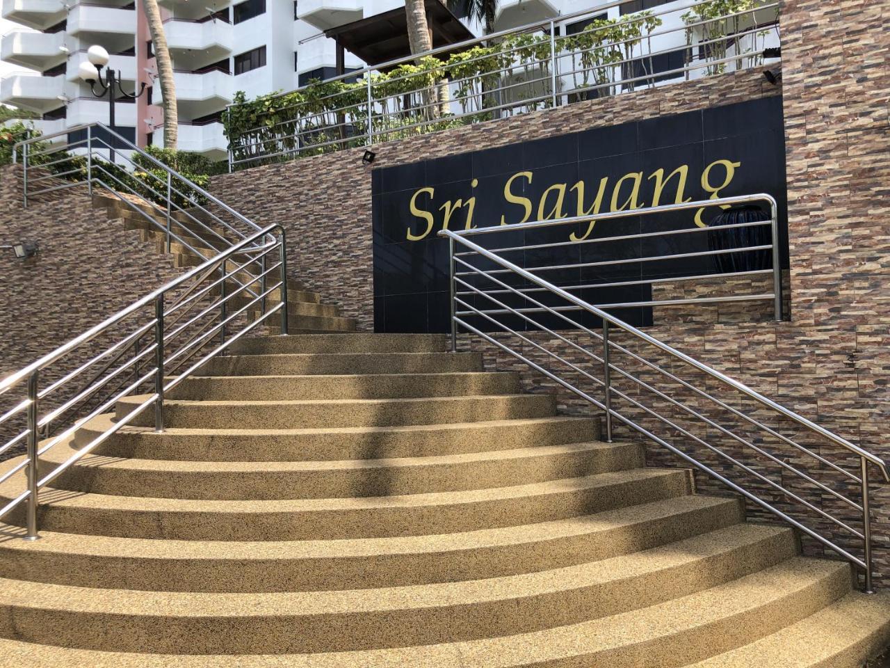 Susie'S Resort Seaview Suites At Sri Sayang Бату-Ферринги Экстерьер фото